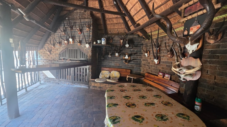 3 Bedroom Property for Sale in Hartbeesfontein North West